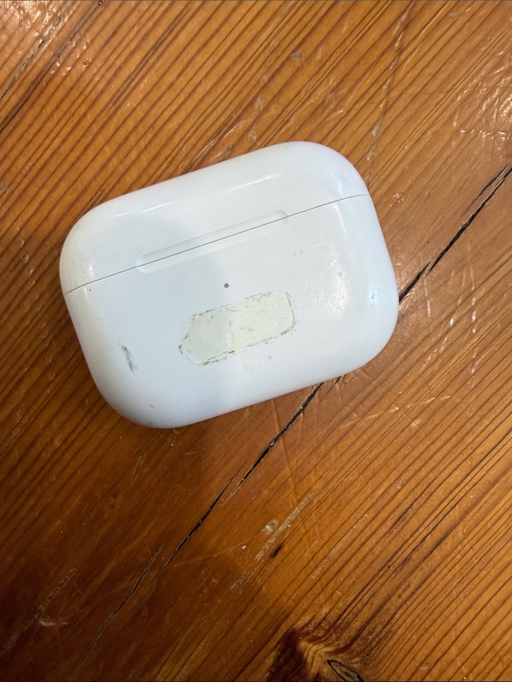 Apple AirPods *broken* White Wireless Earbuds Charging Case - USB-C Port